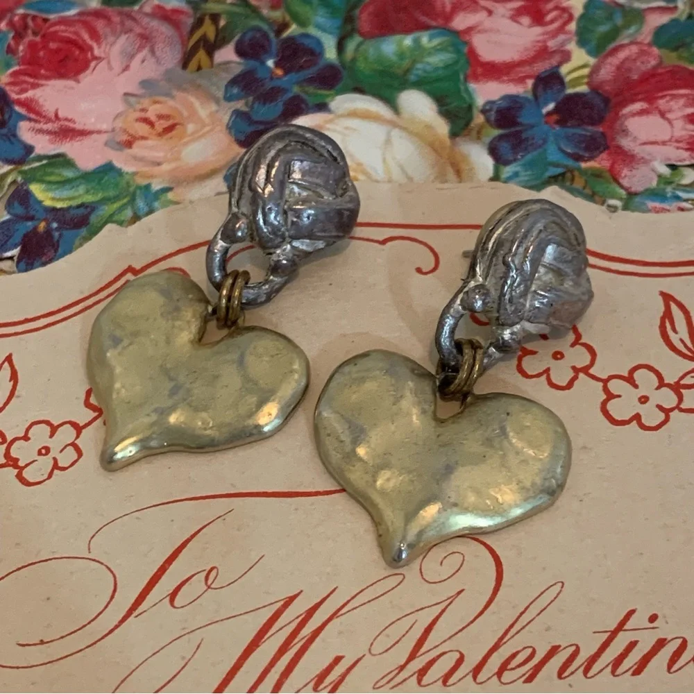 Hammered Heart Dangling Pierced Earrings - Unbranded - Picture 2 of 6